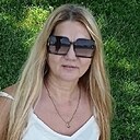 Ева Вайсс, 44 года