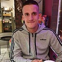 Максим, 25 лет