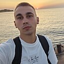 Максим, 22 года