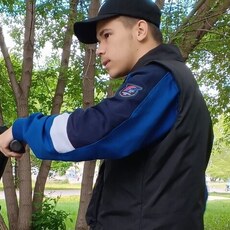 Фотография мужчины Роман, 19 лет из г. Курган