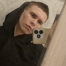 Фотография мужчины Макс, 20 лет из г. Комсомольск-на-Амуре