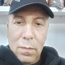 Манучехр, 43 года