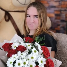 Фотография девушки Dina, 20 лет из г. Варшава