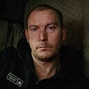 Киндер, 33 года