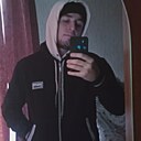 Сардорбек, 22 года