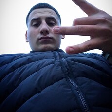 Фотография мужчины Игорь, 19 лет из г. Зеленоград