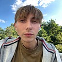 Антон, 22 года