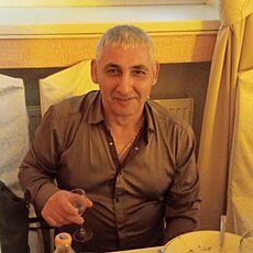 Фотография мужчины Артём, 45 лет из г. Каменск-Шахтинский