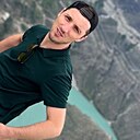 Гасан, 32 года