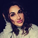 Зара, 33 года