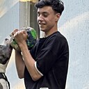 Максим, 18 лет