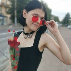 Фотография девушки Софа, 21 год из г. Омск