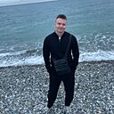 Максим, 24 года