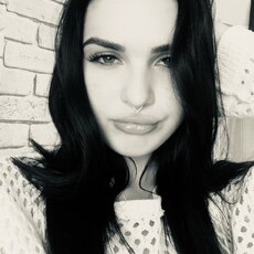 Фотография девушки Вероника, 18 лет из г. Минусинск