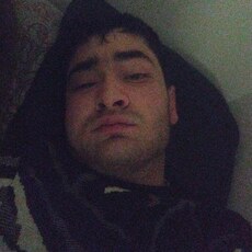 Фотография мужчины Чарыев, 22 года из г. Москва