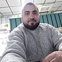 Weary Fwebwg, 34 года