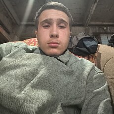 Фотография мужчины Юра, 21 год из г. Азов