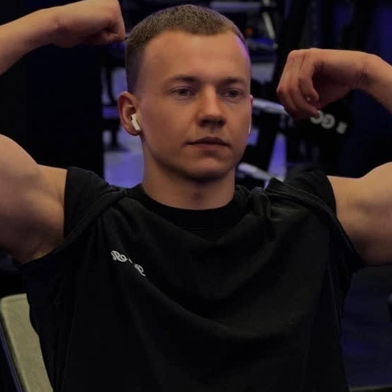 Гриша, 25 лет