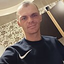 Простой, 32 года