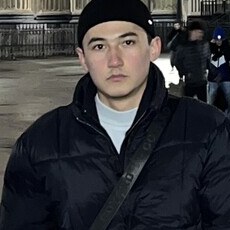 Фотография мужчины Rahmatulla, 21 год из г. Санкт-Петербург