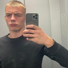 Фотография мужчины Лёха, 20 лет из г. Комсомольск
