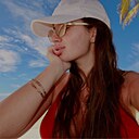 Дина, 22 года