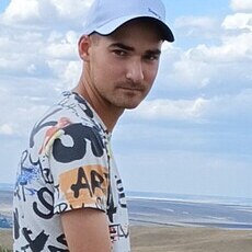 Фотография мужчины Артëм, 22 года из г. Краснодар