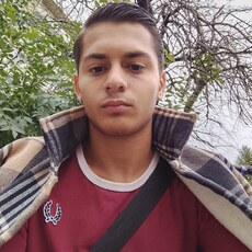 Фотография мужчины Руслан, 18 лет из г. Новороссийск