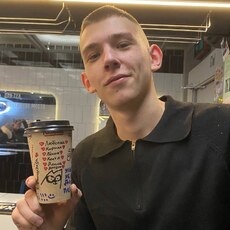 Фотография мужчины Алексей, 19 лет из г. Новосибирск