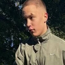 Фотография мужчины Матвей, 18 лет из г. Нижний Тагил