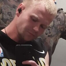 Фотография мужчины Денис, 27 лет из г. Санкт-Петербург