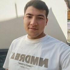 Фотография мужчины Дамир, 28 лет из г. Бишкек