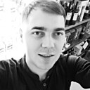 Макс, 33 года