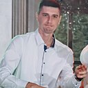 Денис, 33 года