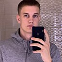 Максим, 24 года