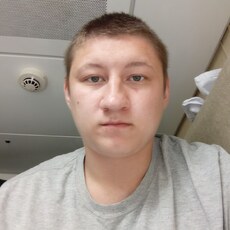 Фотография мужчины Максим, 20 лет из г. Хабаровск