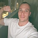 Максим, 33 года