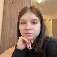 Фотография девушки Полина, 18 лет из г. Североморск