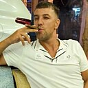 Артём, 32 года