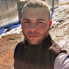 Фотография мужчины Александр, 20 лет из г. Комсомольск-на-Амуре