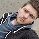 Денис, 22 года