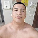 Комилов, 21 год