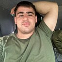 Роман, 24 года