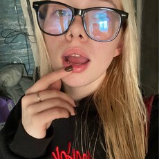 Алина, 24 из г. Уссурийск.