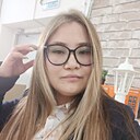 Азалия, 22 года