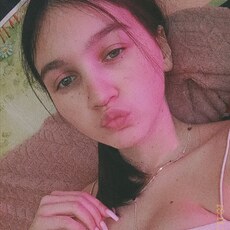 Анастасия, 19 из г. Уссурийск.