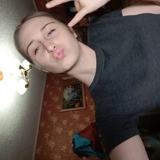 Фотография девушки Анастасия, 18 лет из г. Кировск (Луганская Область)