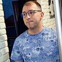 Виктор, 33 года