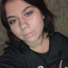 Фотография девушки Полина, 21 год из г. Семикаракорск