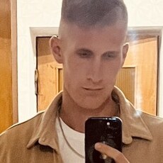 Фотография мужчины Денис, 25 лет из г. Санкт-Петербург